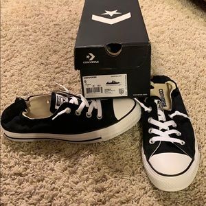 Brand new size 9-fit bigger- converse shoes